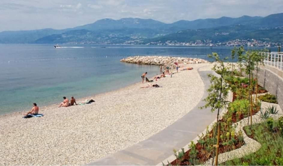 Studio Apartman Karla Rijeka Exteriör bild