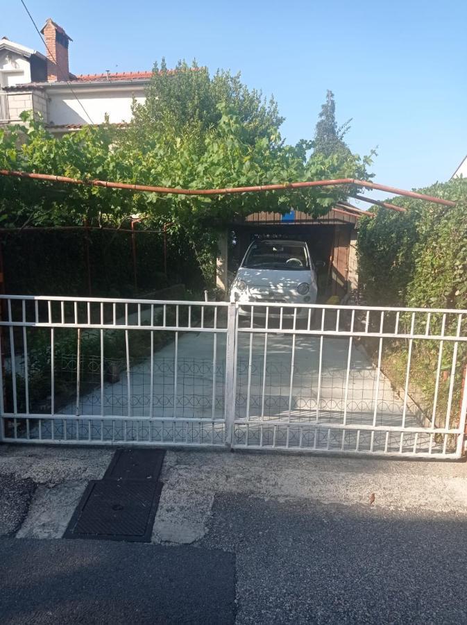 Studio Apartman Karla Rijeka Exteriör bild